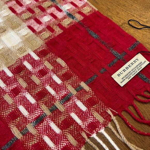 NWOT BURBERRY Cashmere Merino blend Festive Metallic Scarf Fringe - Picture 6 of 9
